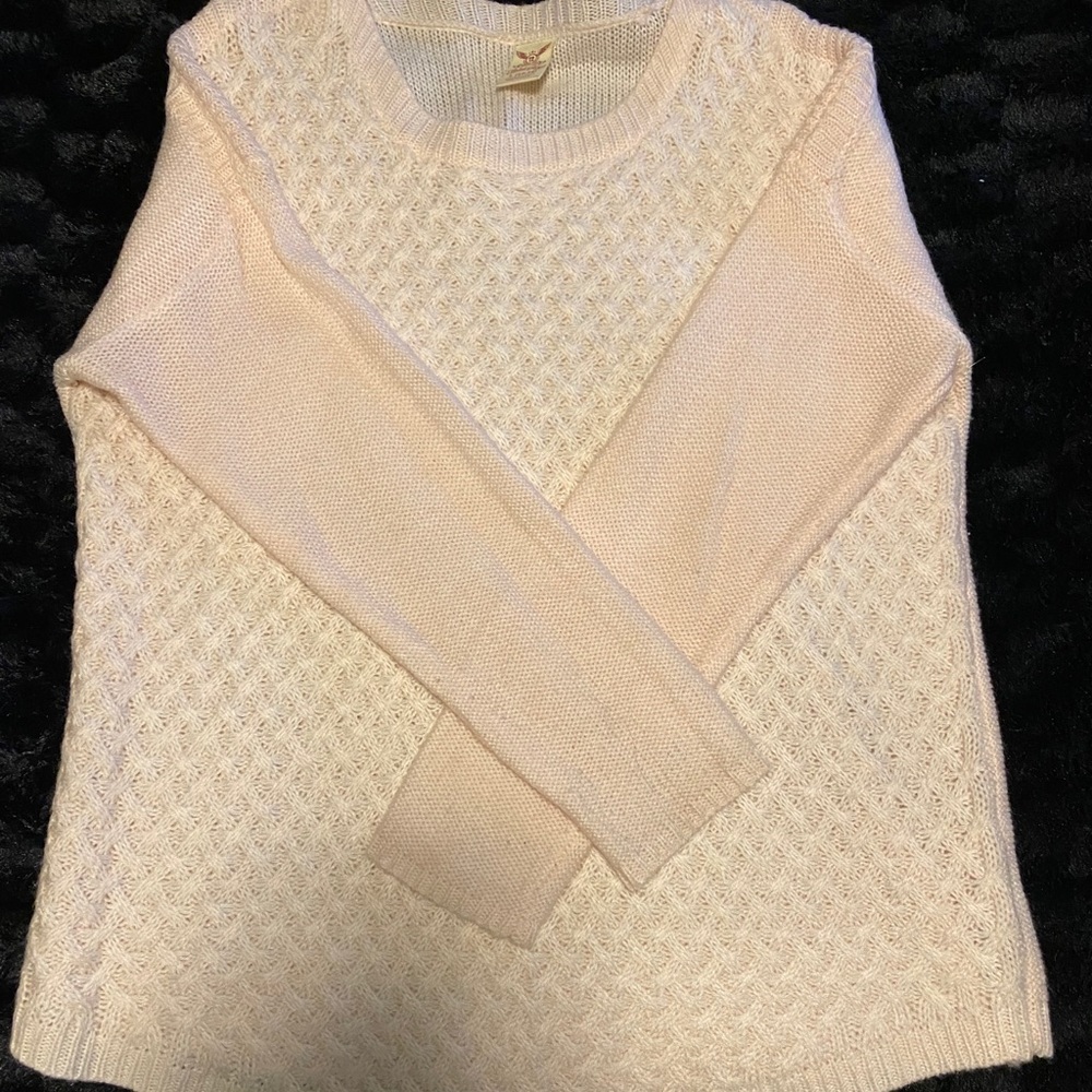 Light pink casual sweater